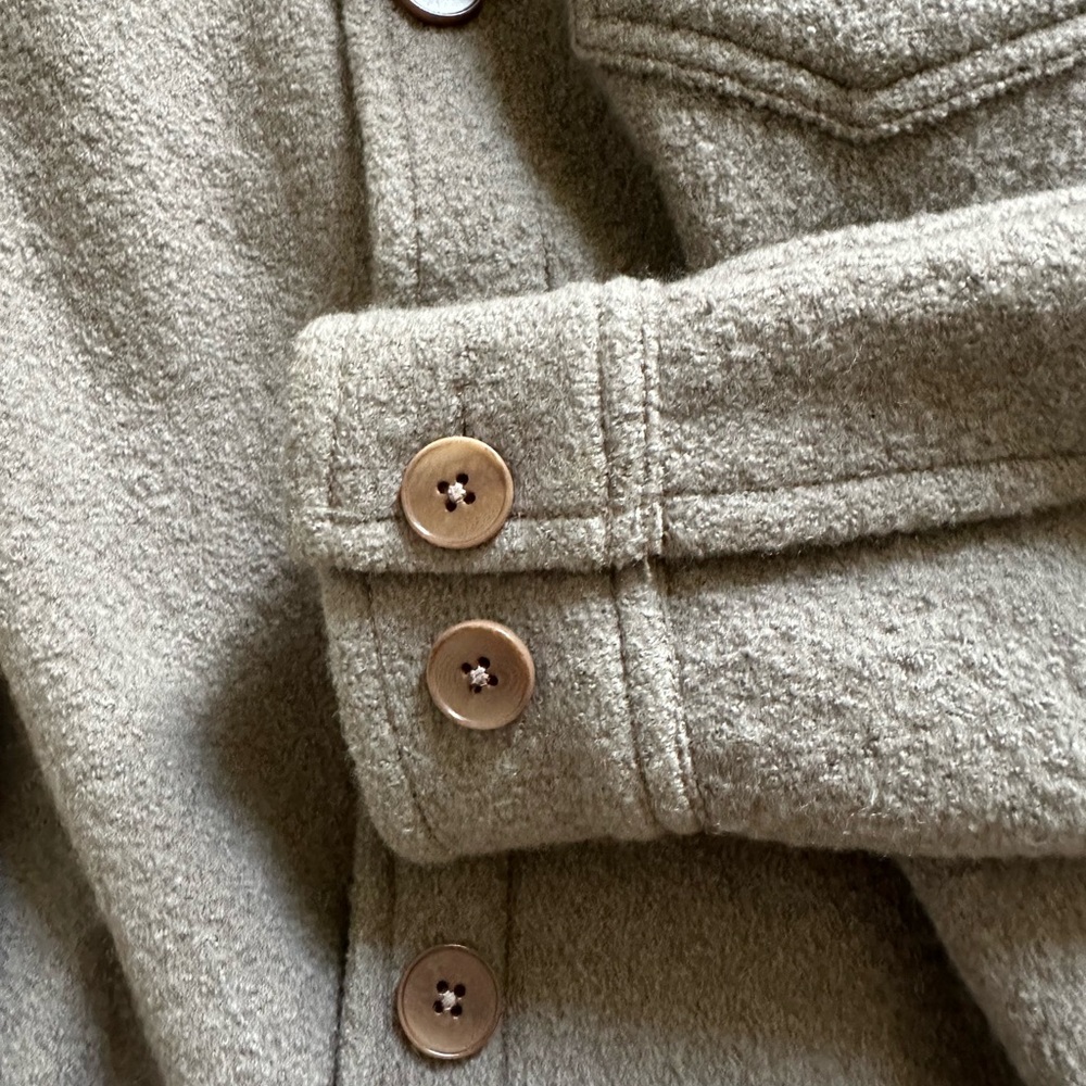 Wilfred Chacket - Picture 4 of 5